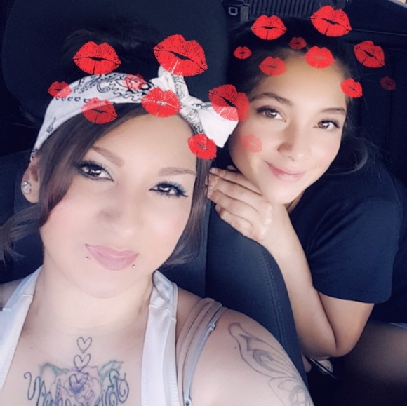 Meet your Posher, Vanessa - Picture 1 of 1